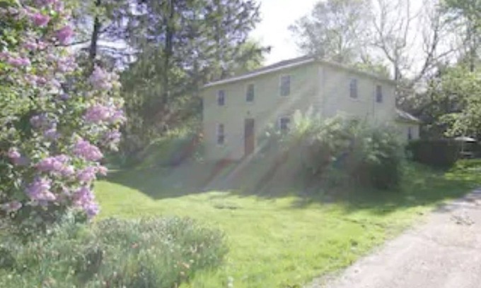Williamstown House | Simple and Elegant 19th Century Williamstown Home