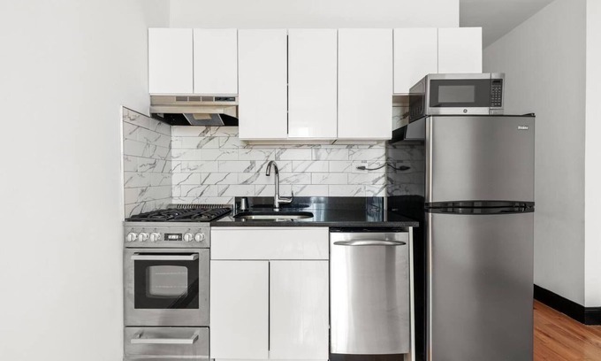 East Village Apartment | Simple Apartment #693