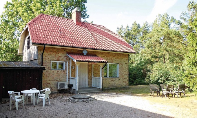 Listarum House | Simple cottage with nature on the doorstep, located in beautiful Österlen and in a secluded location