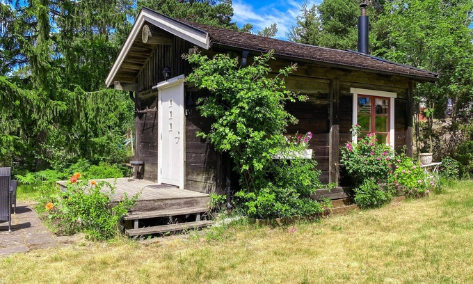 Figeholm House | Simple luxury in the Figeholm archipelago, just 200 meters from the sea.
