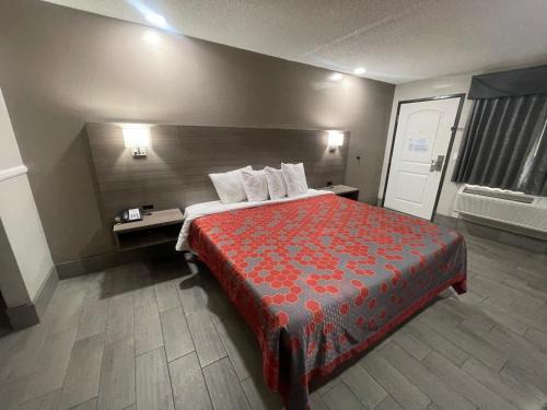 San Bernardino Hotel | SimpleStay Suites - Downtown San Bernardino