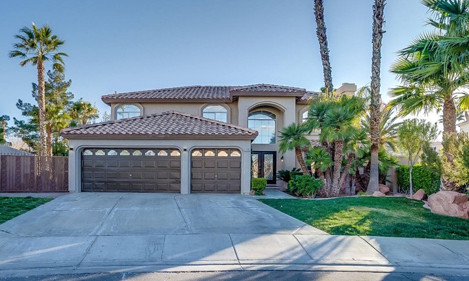 Green Valley North House | Simply PARADISE! Resort Inspired Pool + 5 BR/3BA