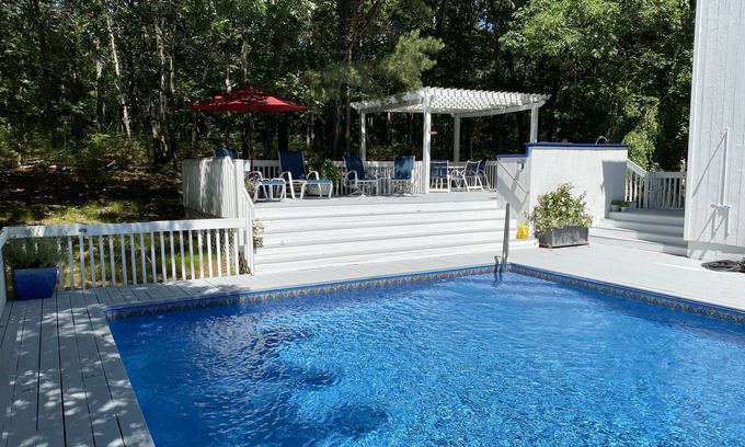 East Hampton House | “Simply Perfect” “Fantastic Getaway House” “Best In Class”