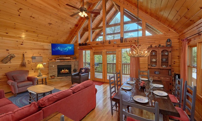Black Bear Falls Cabin | Simply the Best - Amazing Views, Spacious Decks! 10% off 7 nt stay-High Mt Lodge