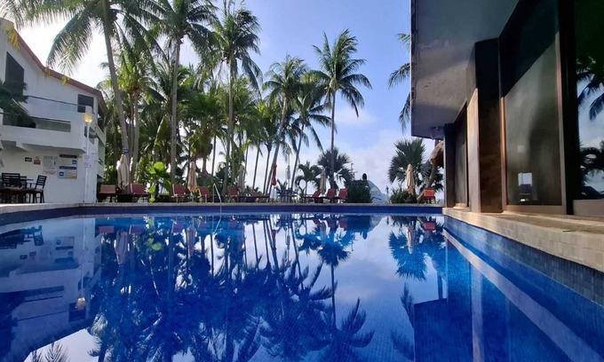 Punta Cancun Hotel | Sina Suites Cancún - Adults Only