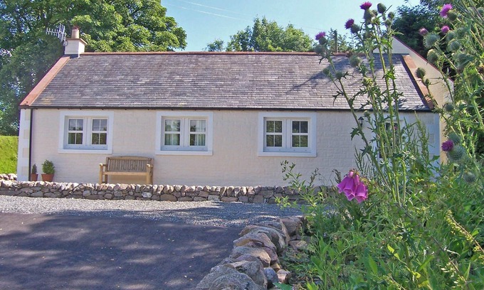 Twynholm Cottage | Single storey cottage for 4/6 in Twynholm only 3 miles from Kirkcudbright.