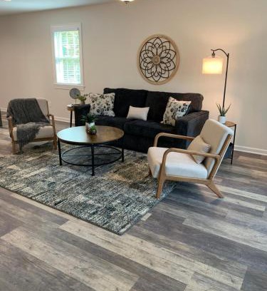Seneca House | Singing Pines