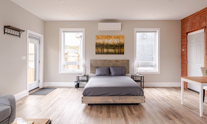 Mount Hope Huron Park Apartment | Single Bachelor unit en-suite Across from Google