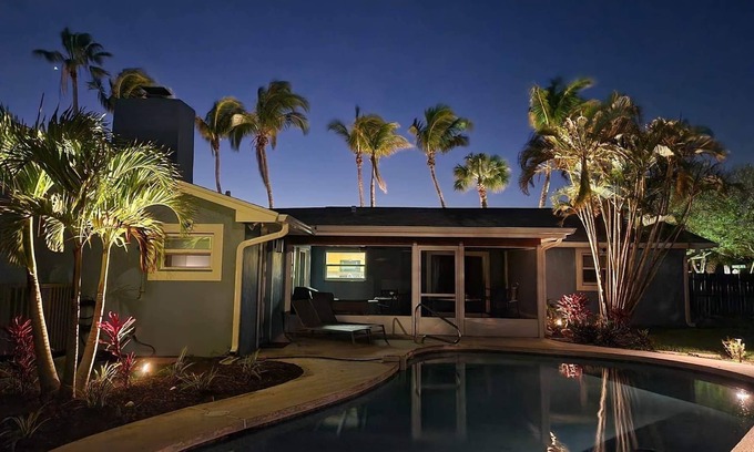 Harbor East House | Single Family Home - Walkable to the Beach - Heated Pool