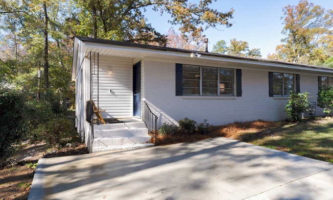 Cahaba Heights Condo | Single Floor Condo with Large Private Driveway