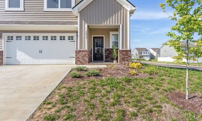 Lebanon Villa | Single home downtown Lebanon TN