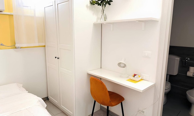 San Lazzaro di Savena House | Single room with private bathroom