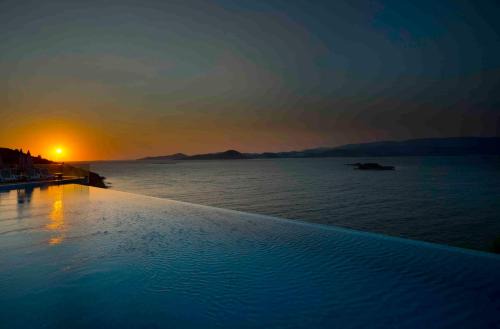 Bogazici Apartment | Single Room at Adabuku Seba Solemar Holiday Site -Luxury Beach Utilities Included