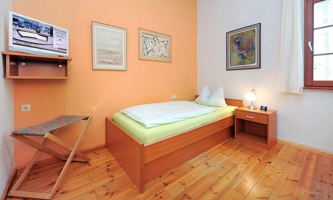 Dangast Cottage | Single room - Double and single room An in the Pension Altes Posthaus