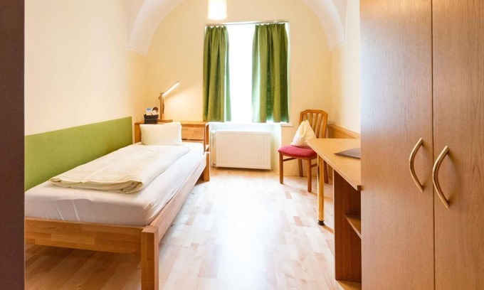 Obervellach House | Single room with breakfast - Landhotel Pacher