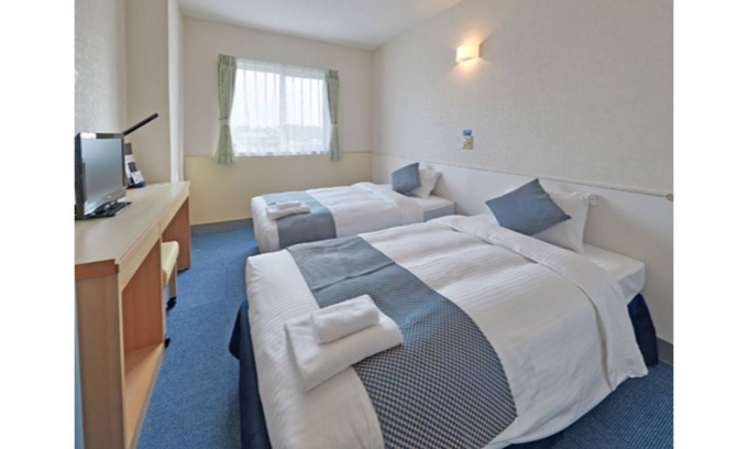 Oroku Hotel | Single roomnonsmoking 3 stations from Naha Airp / Naha Okinawa