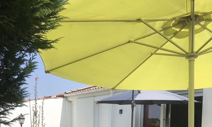 Saintes House | Single Storey House, Residential Area in Saintes