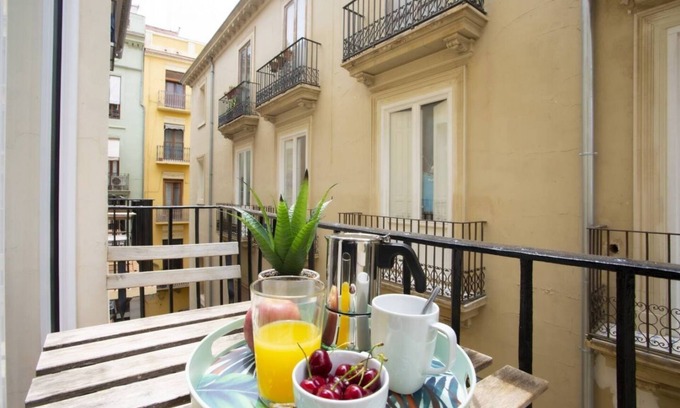Valencia City Centre Apartment | Singular Stays Mercado Central VIII