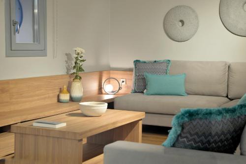 Gargaliani Apartment | Sir T Residence
