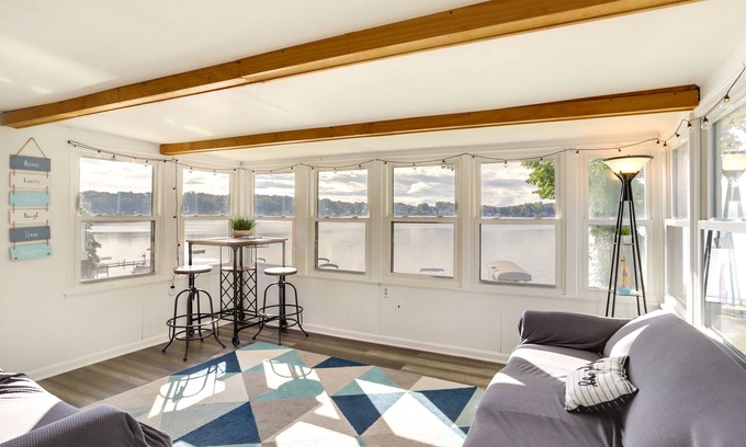 Sister Lakes Cottage | Sister Lakes Cottage w/Dock & Grill!
