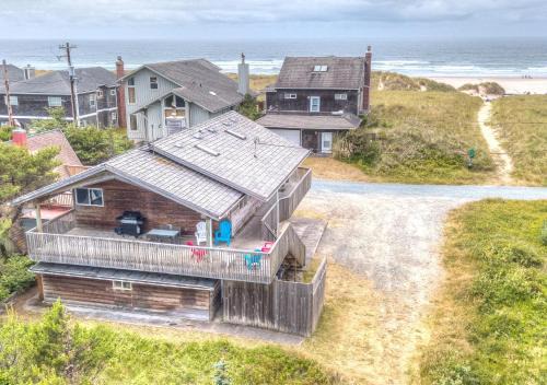 Manzanita House | Sitka House MCA#1354