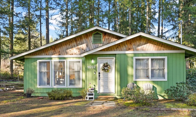 Burley House | Situated opposite Horseshoe Lake, this home offers a peaceful retreat!