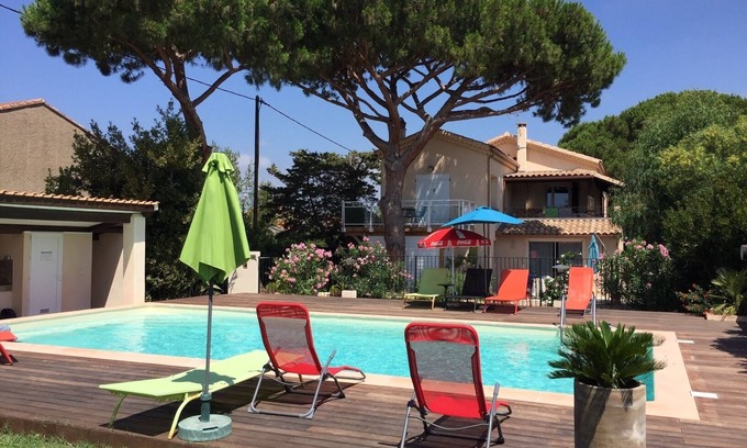Six-Fours-les-Plages Apartment | Six Fours beaches, T3 65m², charming, pool, sea walk