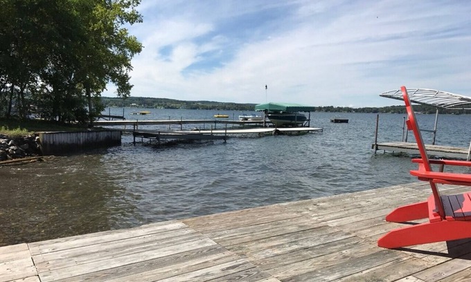 Skaneateles Cottage | Skaneateles Cottage , East side of Lake @ 5 Mile Point