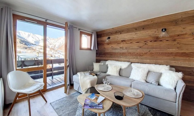Saint-Martin-de-Belleville Apartment | Ski-in/ski-out & foot of the slopes, 5th floor, view mountain, balcony, tv, ski locker, 46m²