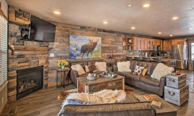 Eden Apartment | Ski, Hike and Relax Eden Condo with Hot Tub Access