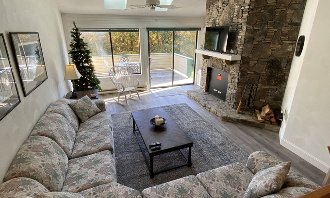 Seven Springs Condo | Ski-in 2bed/2bath in 7Springs Resort Villages