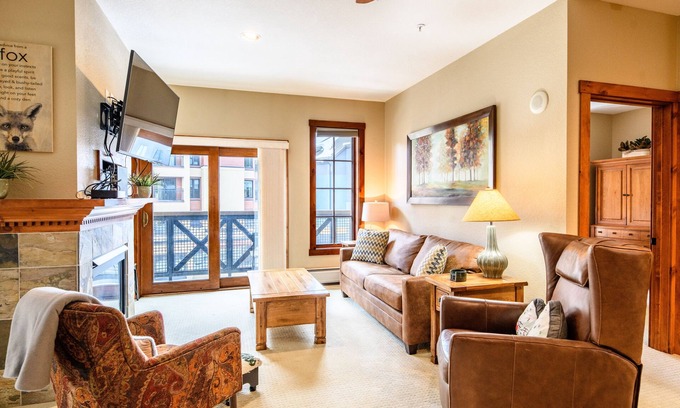 Peak 9 Condo | Ski in/out, Downtown Location. Hot Tubs/Pool.