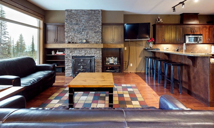 Snow Pine Estates Condo | Ski-in/out of this gorgeous home with a private hot tub & amazing views