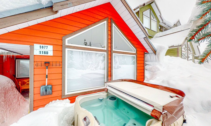 Snow Pine Estates House | Ski-in/out townhouse with mountain views, hot tub, gas grill, fireplace, & W/D