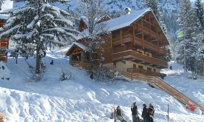 Oz Apartment | Ski in Ski Out Luxury Apartment with South West Facing Balcony!