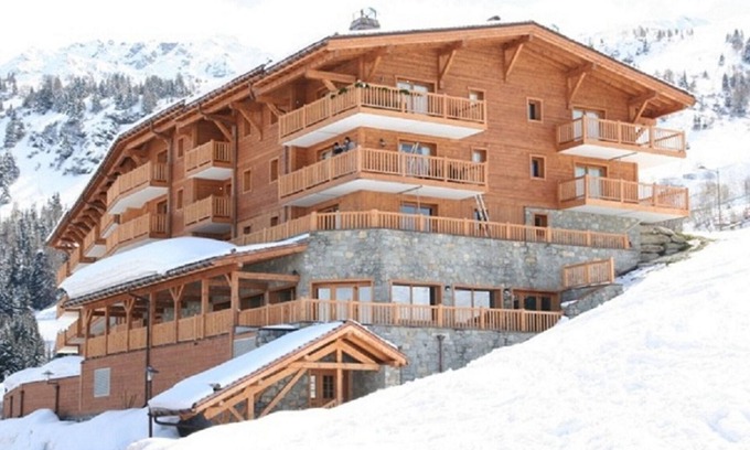 Arc-1800 Apartment | Ski-in/ski-out apartment in large chalet with heated pool, 50m from ESF ski school