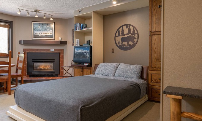 Winter Park Condo | Ski-in Ski-out Iron Horse Studio Condo D