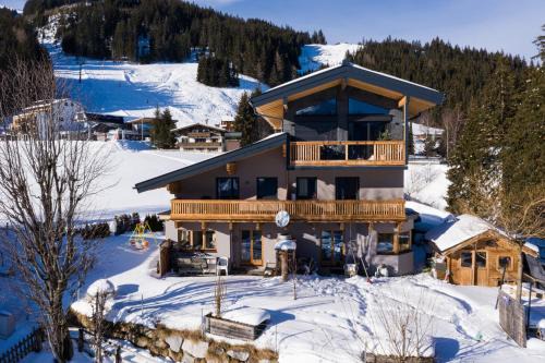 Mittersill House | Ski in - Ski out Panoramaferienhaus Breitmoos neben Mittelstation