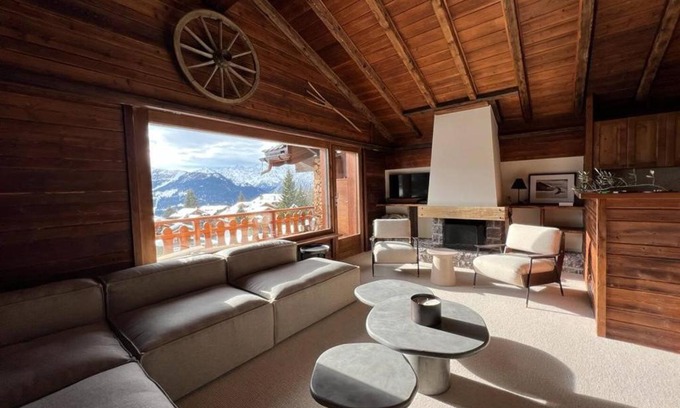 Verbier Apartment | Ski in Ski Out Superb Attic Apartment in Les Esserts