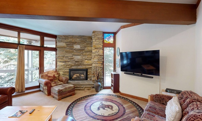 Deer Valley Condo | Ski sanctuary with private hot tub - adjacent to slopes & on free bus line