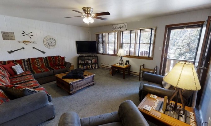 Red River Condo | Ski View 6 - In town - On Main Street - End Unit - WiFi - Private Balcony - Trai