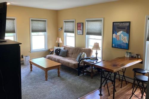 Proctorsville Apartment | Ski Ya Later
