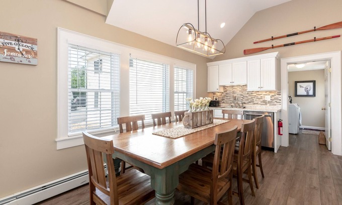 Laconia House | Skiing in 15 mins 5-bedroom, perfect for apres-ski