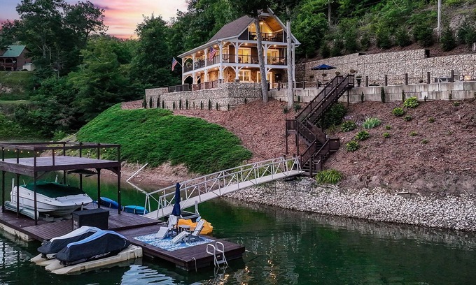 Butler House | Skipping Stones Getaway - Watauga Lake Dock & Hot Tub, Summer Fun Awaits