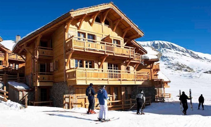 Cognet Ski Chalet | Skis aux Pieds ! Chalet + Sauna & Jacuzzi Privés