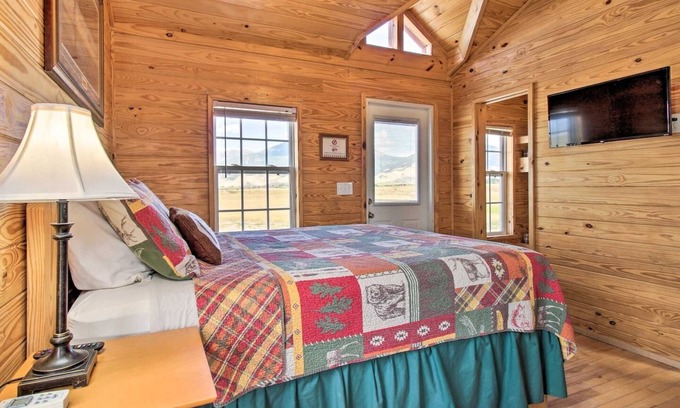 Livingston Cabin | Skwala Cabin (Cabin #6)
