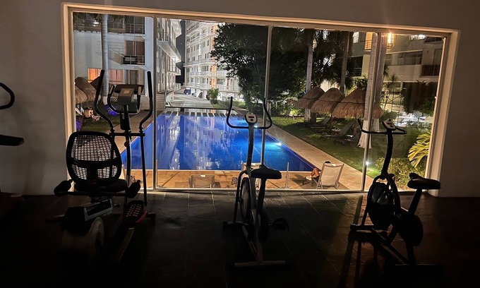 Downtown Cancun Apartment | Sky Condo Tziara Panoramic View 8 Minutes From the Beach