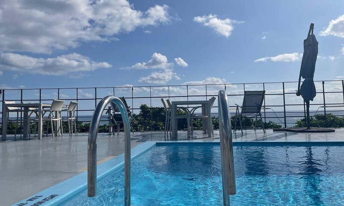 Okinawa House | Sky Rooftop Room / Nanjo Okinawa