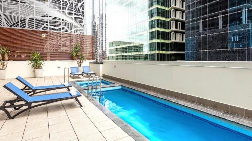 Brisbane Central Business District Apartment | Skyline Escape - Heart of City with Resort Amenities