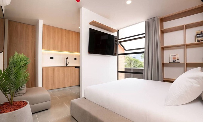 San Diego Apartment | Sleek 1BR Studio w/Design Touch-Cowork & Jacuzzi